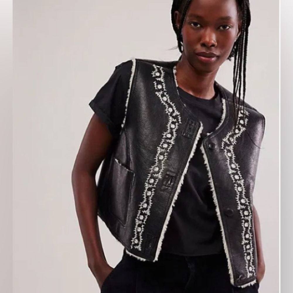 FREE PEOPLE Travelers Faux Leather Vest size small - Picture 6 of 13